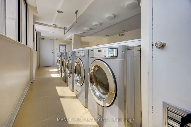 Additional image 39 of 1300 Marlborough Crt Unit 523