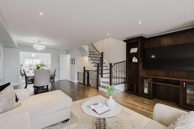 Additional image 17 of 745 Candlestick Circ