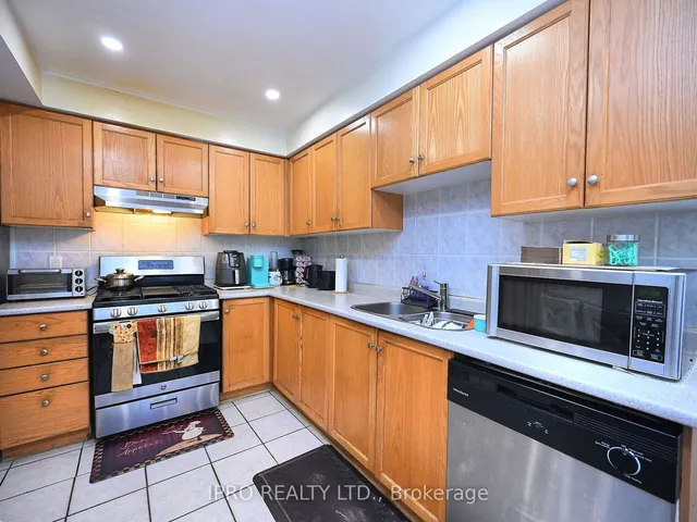 Additional image 11 of 80 Acorn Pl Unit 166