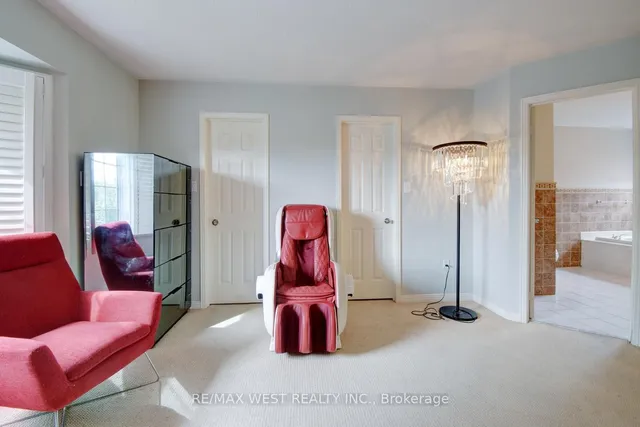 Additional image 19 of 2145 Country Club Dr Unit 6