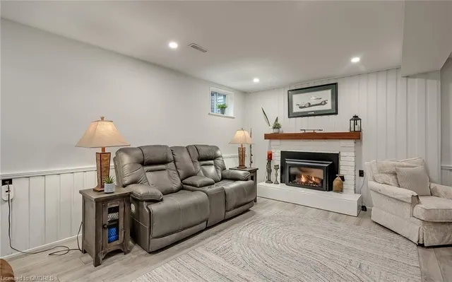 Additional image 35 of 3480 Hannibal Rd