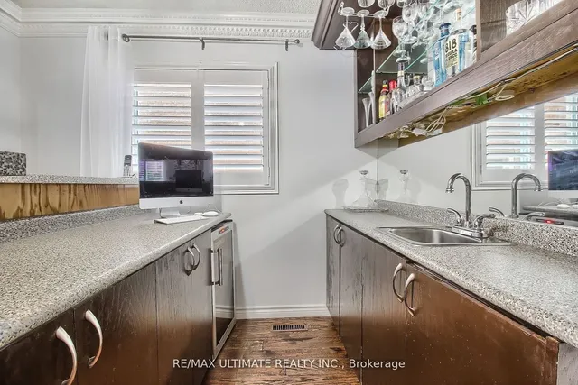 Additional image 22 of 559 Avonwick Ave