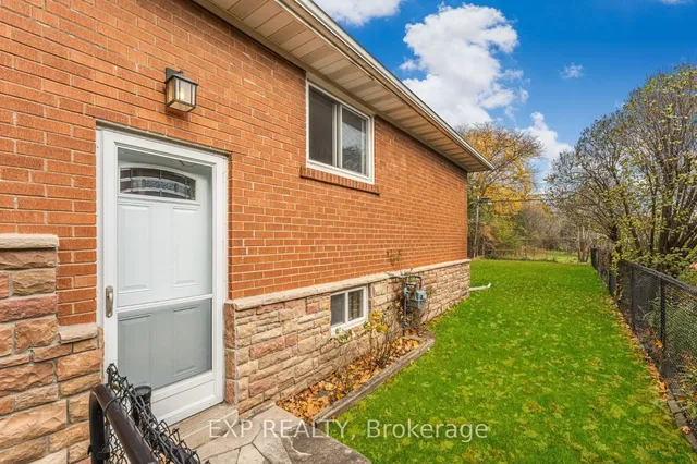 Additional image 28 of 54 Swanhurst Blvd