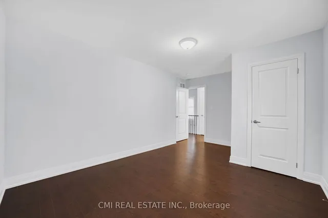 Additional image 20 of 2122 Royal Gala Circ