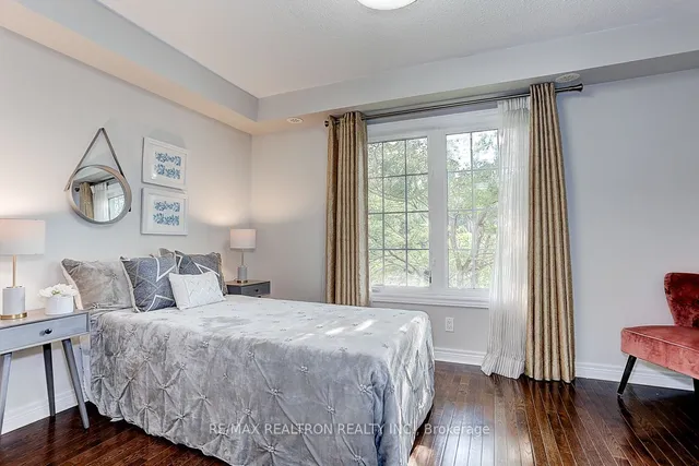 Additional image 16 of 169 Finch Ave Unit H