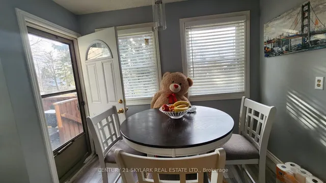 Additional image 33 of 1320 Hampton St Unit 25