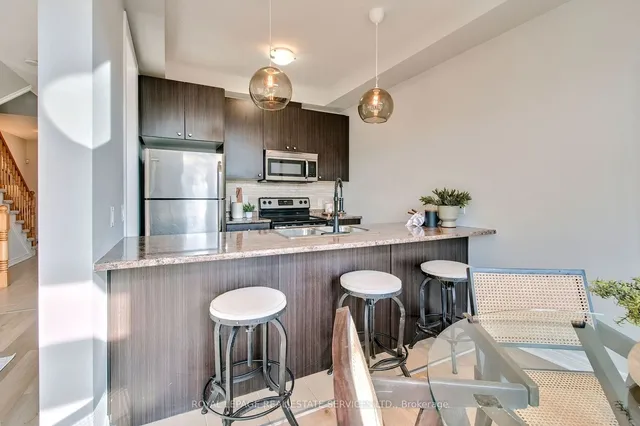 Additional image 13 of 5056 New St Unit 19