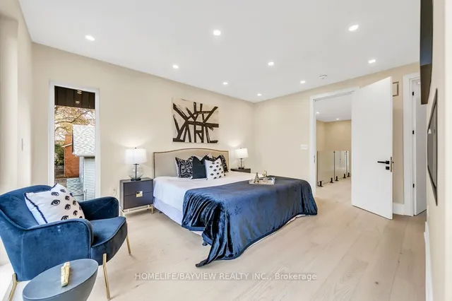 Additional image 19 of 690 Merton St