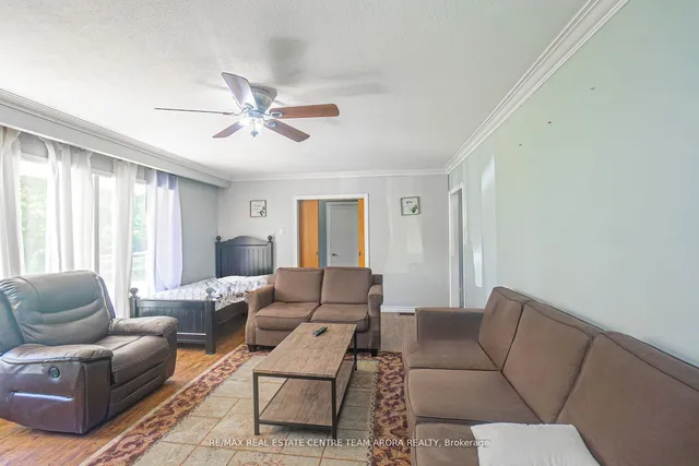 Additional image 4 of 9461 Creditview Rd