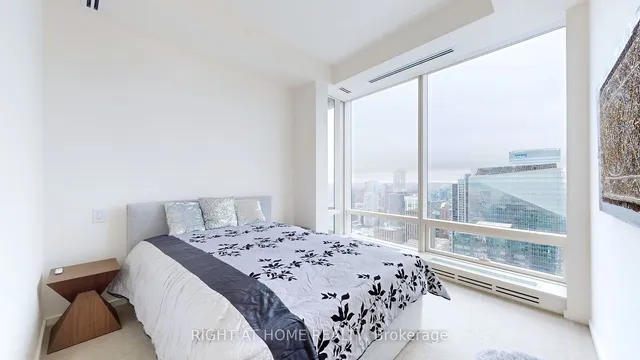 Additional image 14 of 180 University Ave Unit 5607