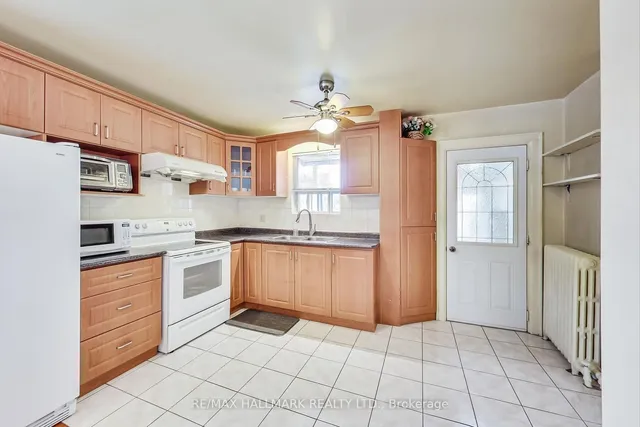 Additional image 13 of 400 Christie St