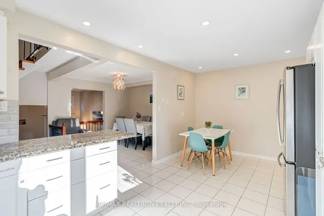 Additional image 19 of 1755 Rathburn Rd Unit 18