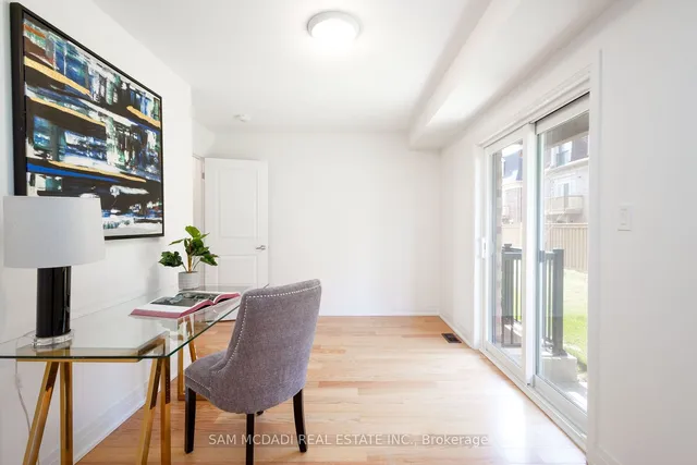 Additional image 6 of 2163 Royal Gala Circ