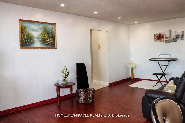 Additional image 11 of 3533 Derry Rd Unit 608