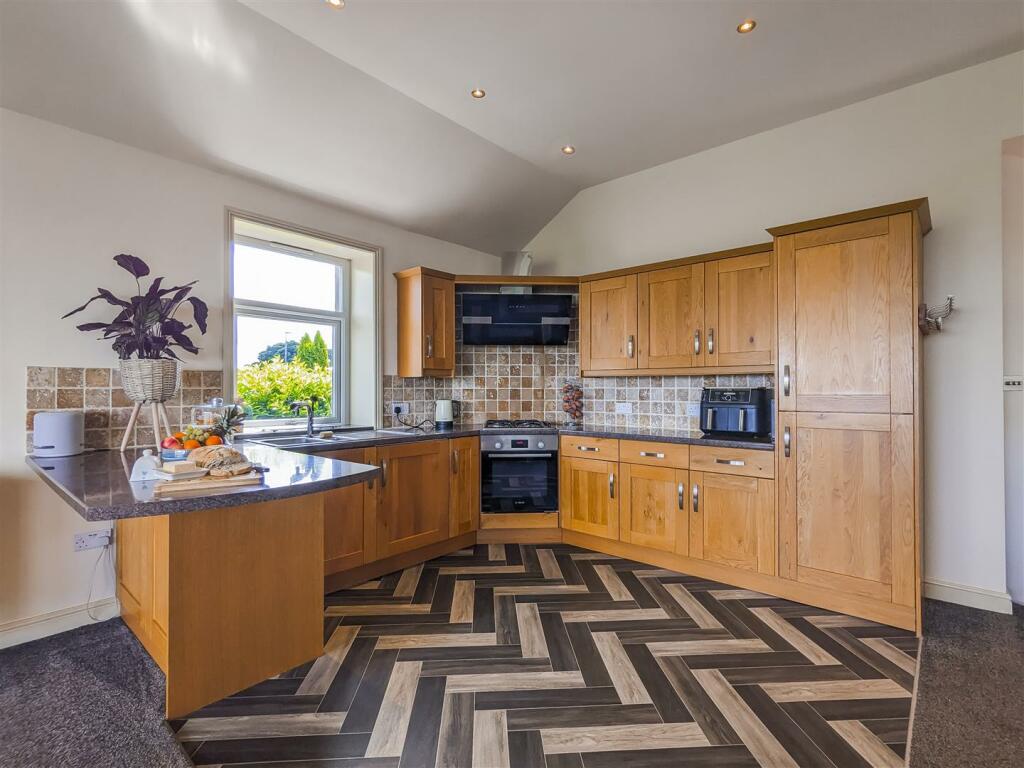 Additional image 8 of Manchester Road, Barnoldswick