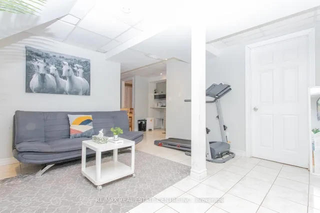 Additional image 35 of 835 Stonebridge Ave