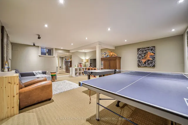 Additional image 32 of 115 Glenview Ave