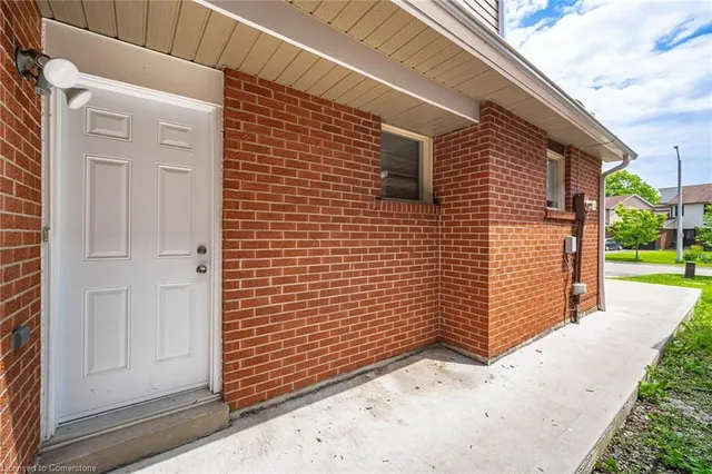 Additional image 29 of 128 Fanshawe Dr