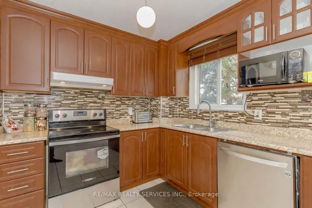 Additional image 17 of 82 Guildford Cres Unit 82