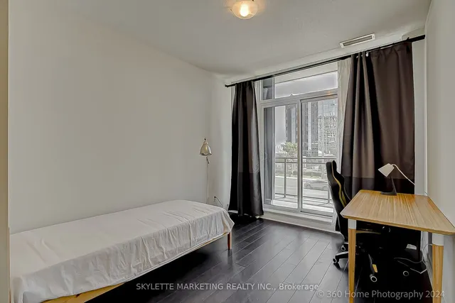 Additional image 34 of 55 Eglinton Ave Unit 111