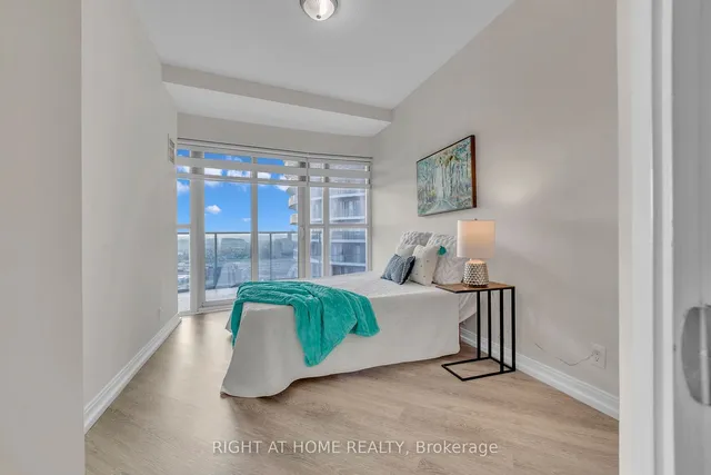 Additional image 20 of 60 Absolute Ave Unit 3605