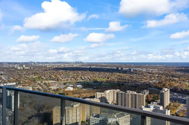 Additional image 38 of 60 Absolute Ave Unit 1901