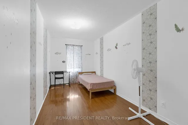 Additional image 24 of 103 Cedar Lake Cres