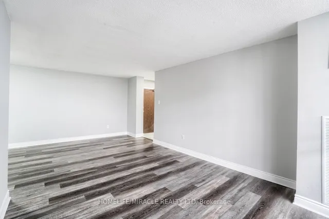 Additional image 11 of 15 Kensington Rd Unit 1703