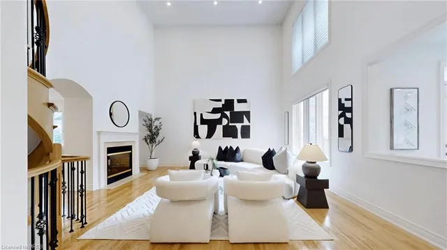 Additional image 7 of 2238 Lyndhurst Dr