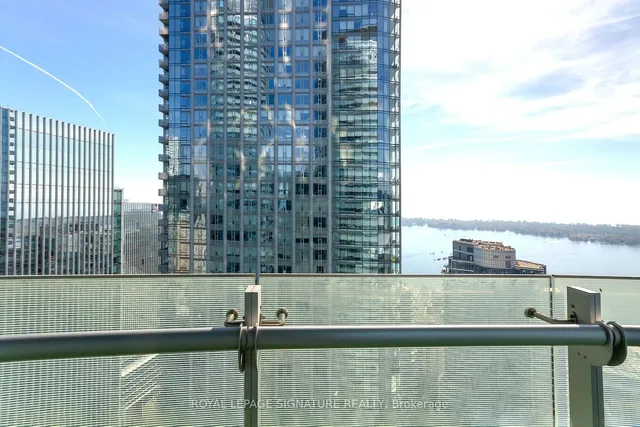 Additional image 25 of 12 York St Unit 4202