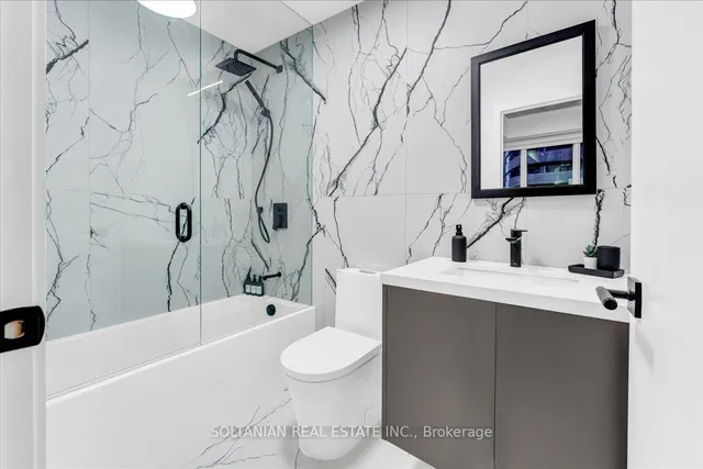 Additional image 15 of 55 Bremner Blvd Unit 1810