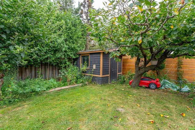 Additional image 33 of 4484 Jenkins Cres