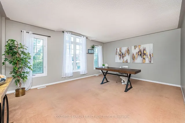 Additional image 12 of 17 Roxton Cres