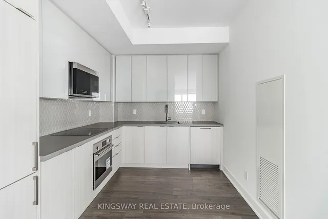 Additional image 19 of 2481 Taunton Rd Unit 802