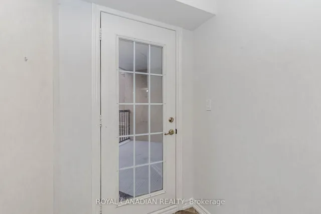 Additional image 35 of 2055 Appleby Line Unit 211