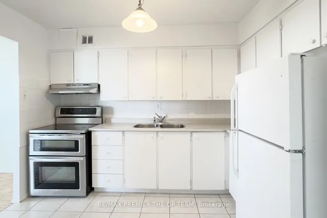 Additional image 17 of 3533 Derry Rd Unit 607