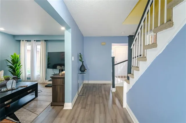 Additional image 9 of 128 Fanshawe Dr