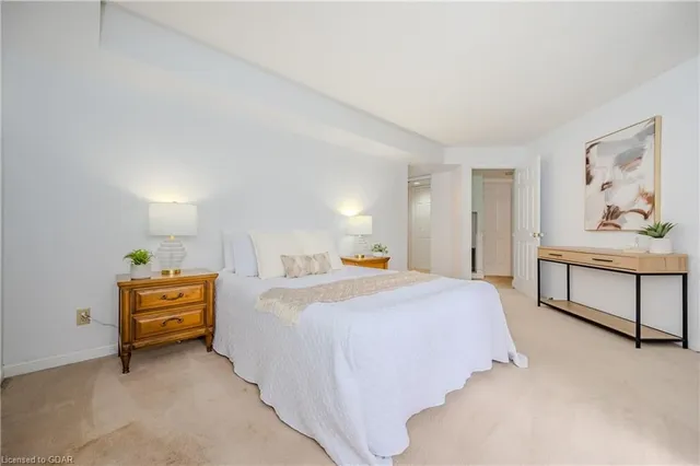 Additional image 10 of 55 Kingsbridge Garden Cir Unit 406