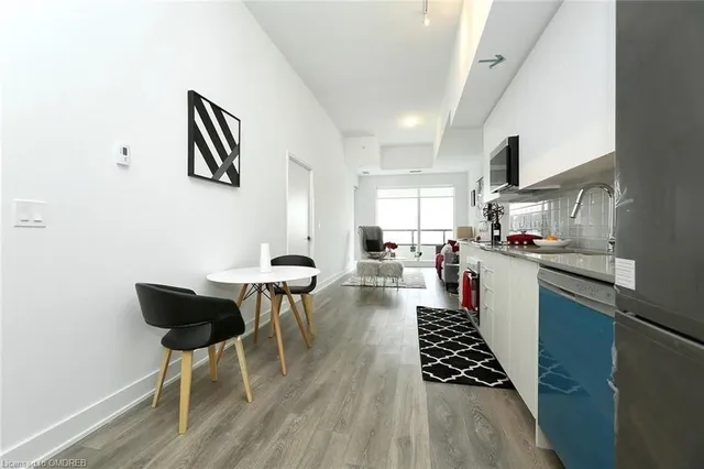 Additional image 4 of 2485 Taunton Rd Unit 433