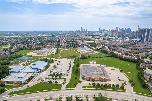 Additional image 40 of 99 Bristol Rd Unit 153