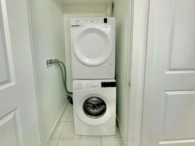 Additional image 31 of 2799 Kingston Rd Unit 223