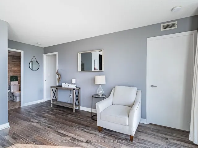 Additional image 13 of 10 Capreol Crt Unit 305