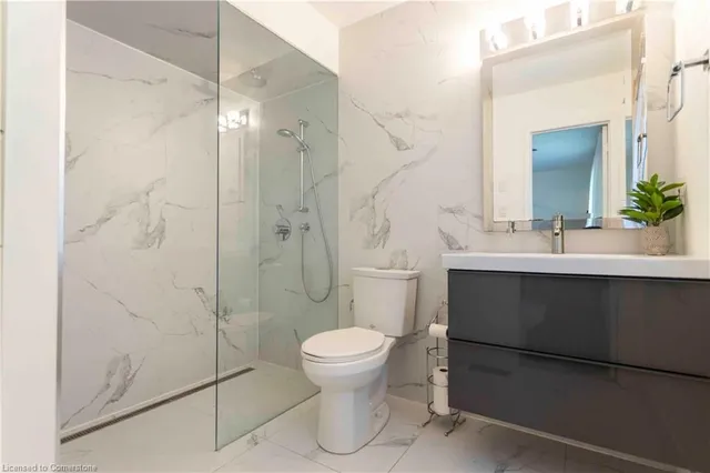 Additional image 28 of 2150 Elmhurst Ave