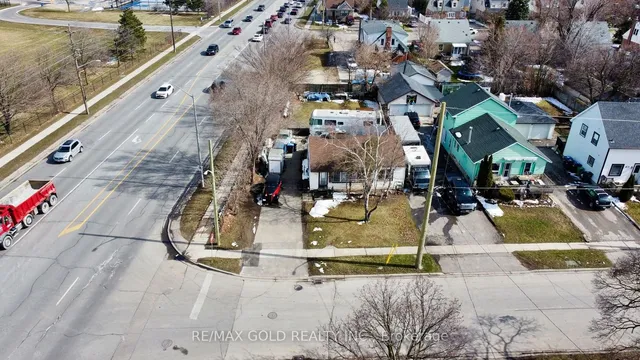 Additional image 12 of 103 Woodward Ave