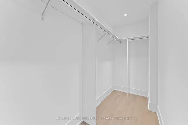 Additional image 27 of 20 Inn on the Park Dr Unit 2033