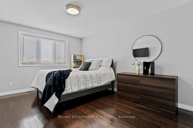 Additional image 24 of 504 Mathewman Cres