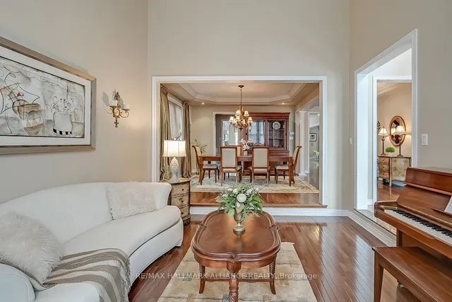 Additional image 8 of 1510 Craigleith Rd