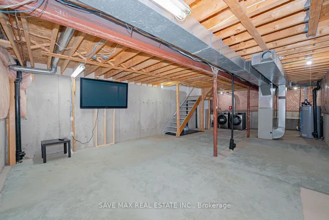 Additional image 33 of 1014 Foxglove Pl