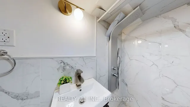 Additional image 36 of 92 King Edward Ave