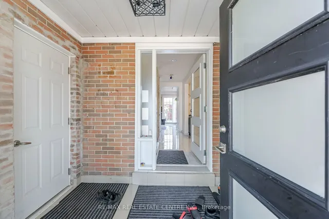 Additional image 33 of 90 Centre St